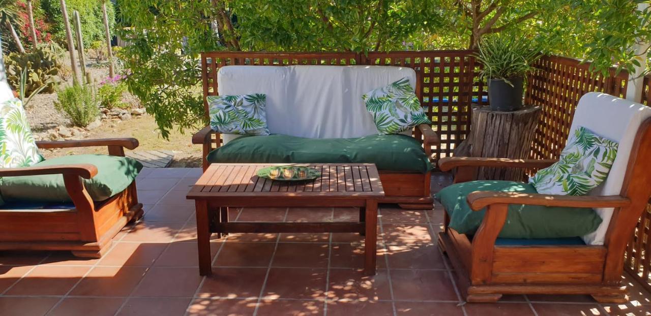 En Finca Las Dunas Dos Chalets Con Jacuzzis En Primera Linea De Playa , Uno De 4 Dormitorios Y Otro De 2 Dormitorios, Llama Al Seiscientos Veintisiete Cuatrocientos Diecisiete Trescientos Noventa Y Ocho Rota Exterior photo