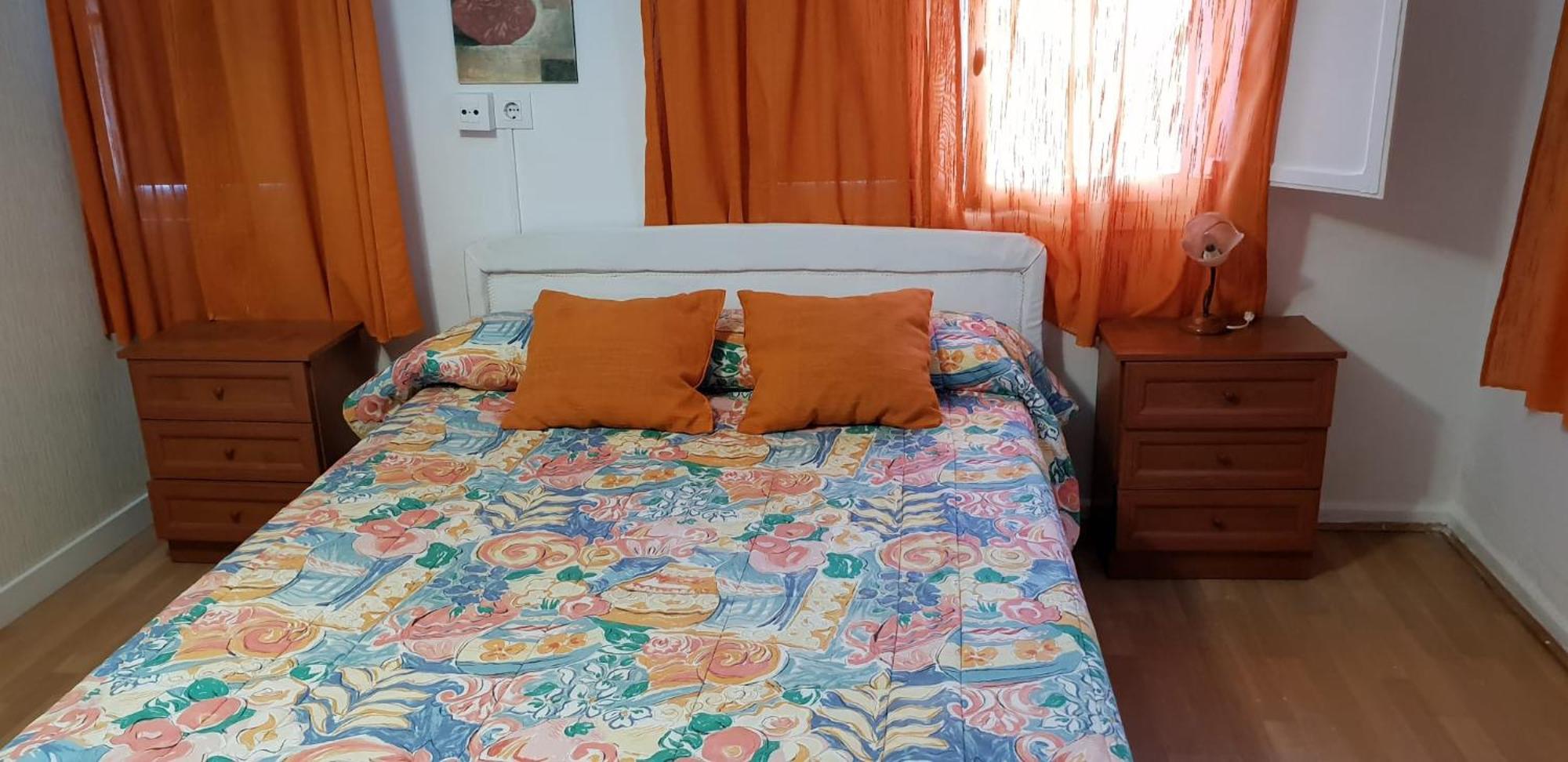En Finca Las Dunas Dos Chalets Con Jacuzzis En Primera Linea De Playa , Uno De 4 Dormitorios Y Otro De 2 Dormitorios, Llama Al Seiscientos Veintisiete Cuatrocientos Diecisiete Trescientos Noventa Y Ocho Rota Exterior photo