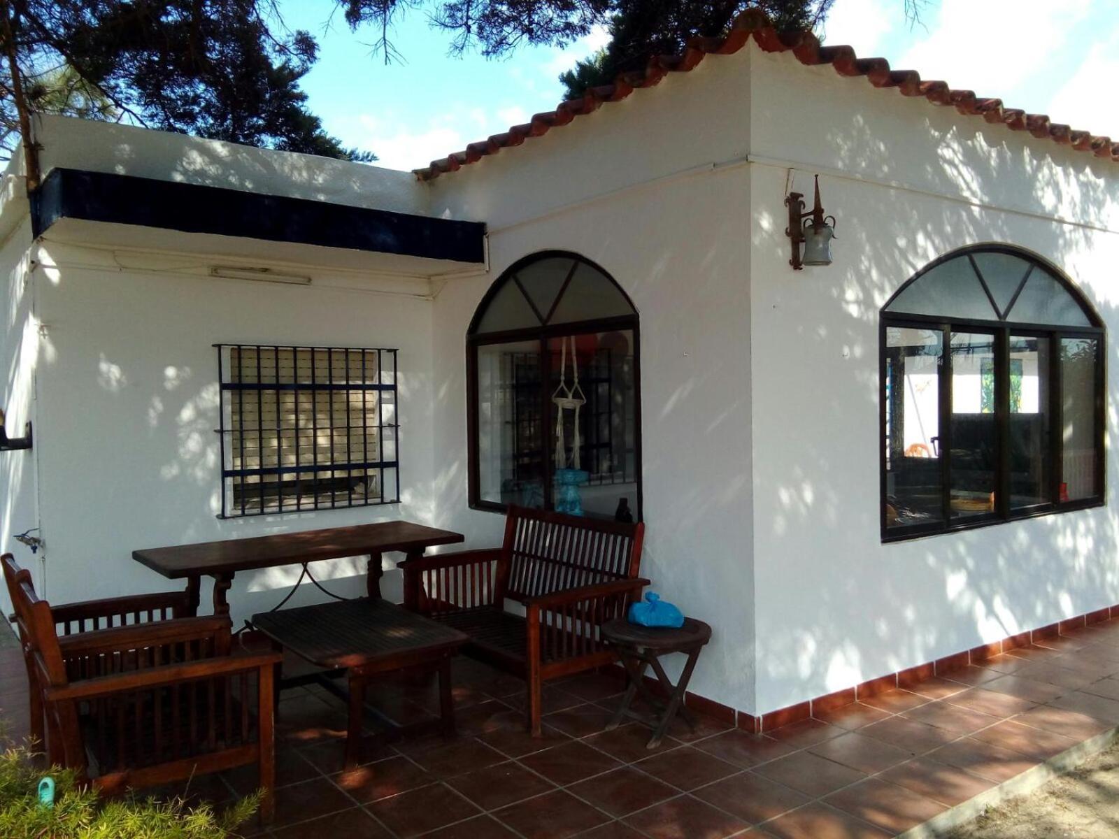 En Finca Las Dunas Dos Chalets Con Jacuzzis En Primera Linea De Playa , Uno De 4 Dormitorios Y Otro De 2 Dormitorios, Llama Al Seiscientos Veintisiete Cuatrocientos Diecisiete Trescientos Noventa Y Ocho Rota Exterior photo