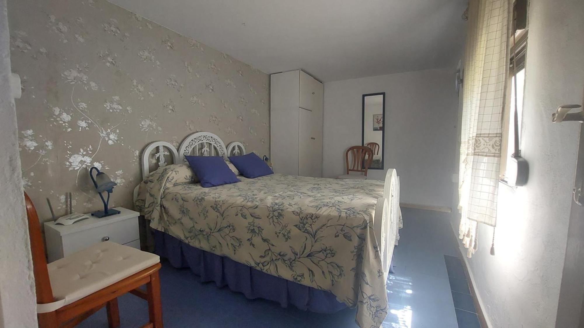 En Finca Las Dunas Dos Chalets Con Jacuzzis En Primera Linea De Playa , Uno De 4 Dormitorios Y Otro De 2 Dormitorios, Llama Al Seiscientos Veintisiete Cuatrocientos Diecisiete Trescientos Noventa Y Ocho Rota Exterior photo