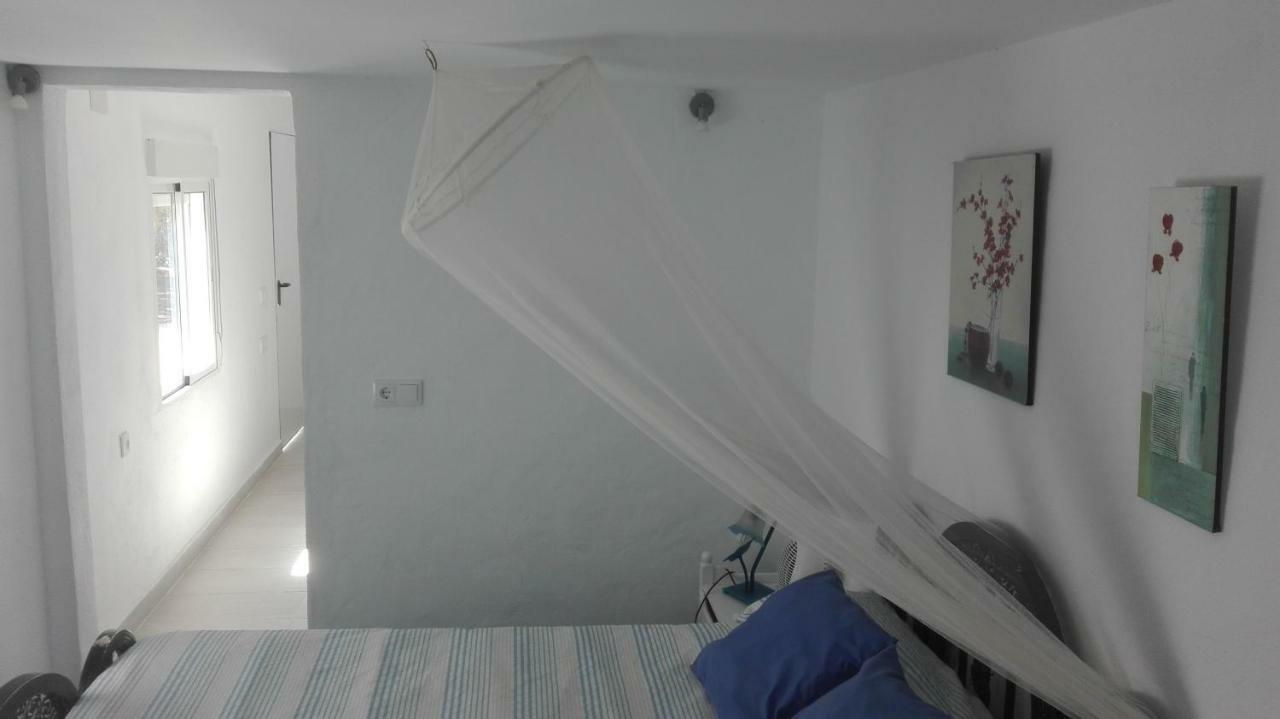 En Finca Las Dunas Dos Chalets Con Jacuzzis En Primera Linea De Playa , Uno De 4 Dormitorios Y Otro De 2 Dormitorios, Llama Al Seiscientos Veintisiete Cuatrocientos Diecisiete Trescientos Noventa Y Ocho Rota Exterior photo