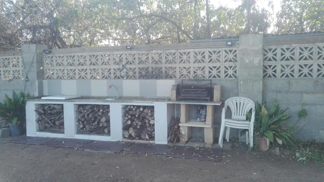En Finca Las Dunas Dos Chalets Con Jacuzzis En Primera Linea De Playa , Uno De 4 Dormitorios Y Otro De 2 Dormitorios, Llama Al Seiscientos Veintisiete Cuatrocientos Diecisiete Trescientos Noventa Y Ocho Rota Exterior photo